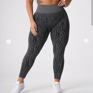NVGTN Gray Zebra Print Leggings
